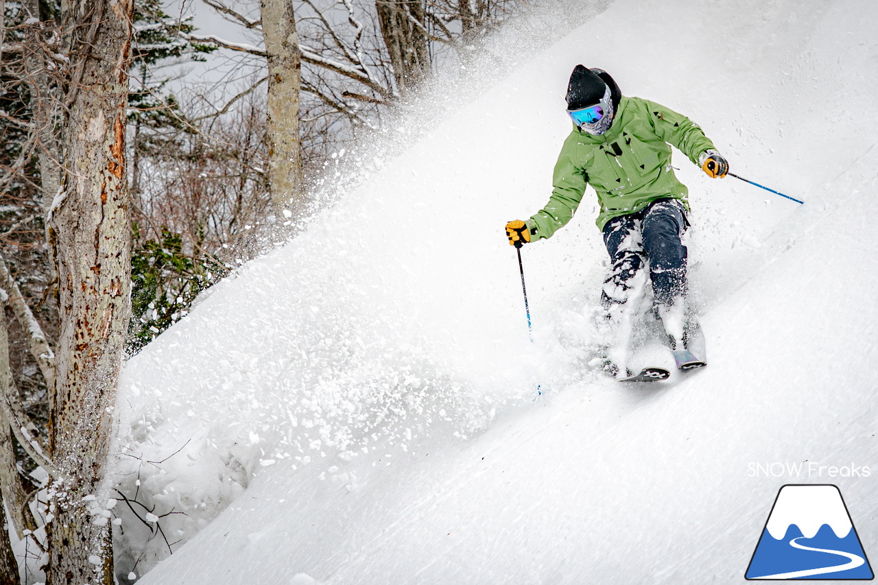 サッポロテイネ｜今シーズンは春セッション！プロスキーヤー・谷藤昌司さんと滑る１日。まさかのパウダー？！